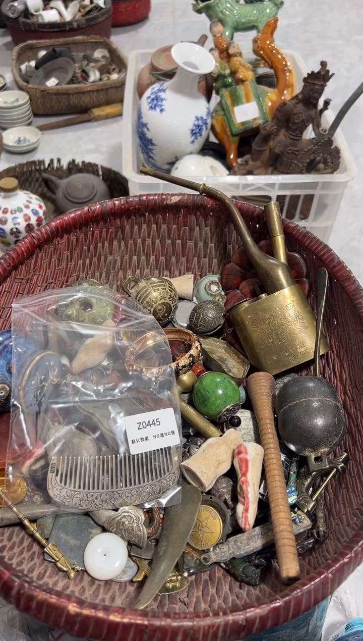 百****缘秒拍秒付闪购瓷铜摆件