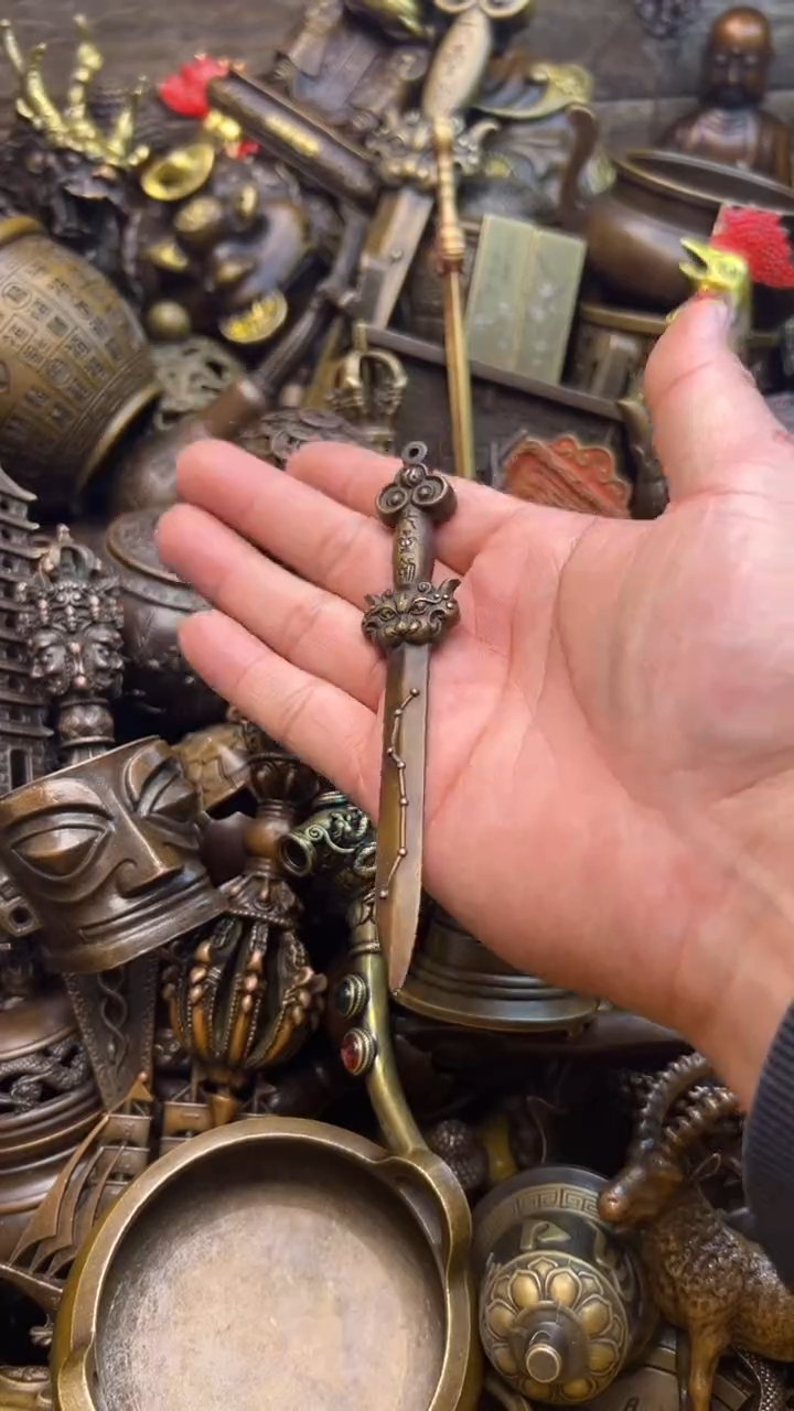 精美铜器，点击下单