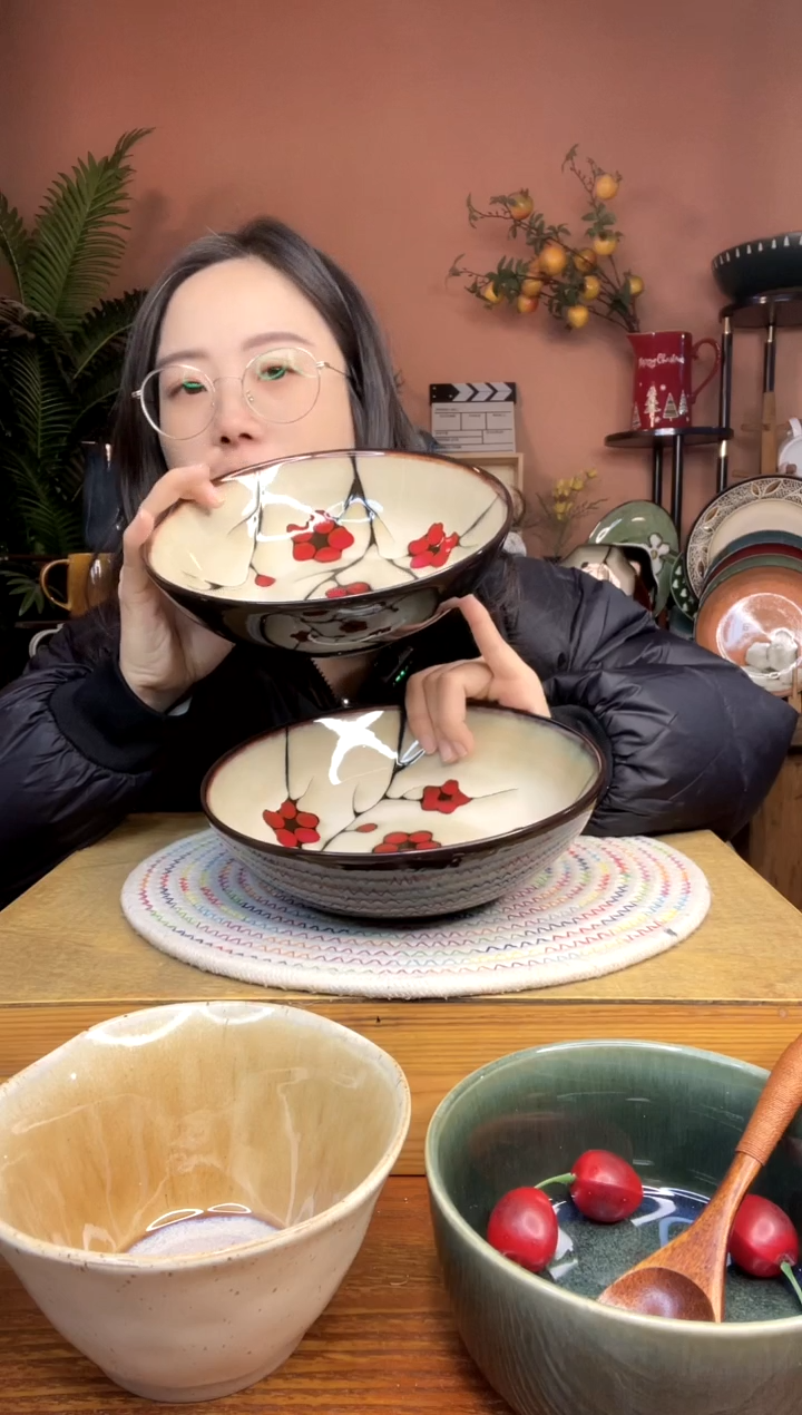 陶瓷8英寸手绘梅花碗 2件 微瑕疵