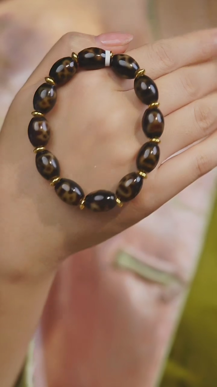 【闪购商品】玛瑙/玉髓手串未镶嵌多样性发其一