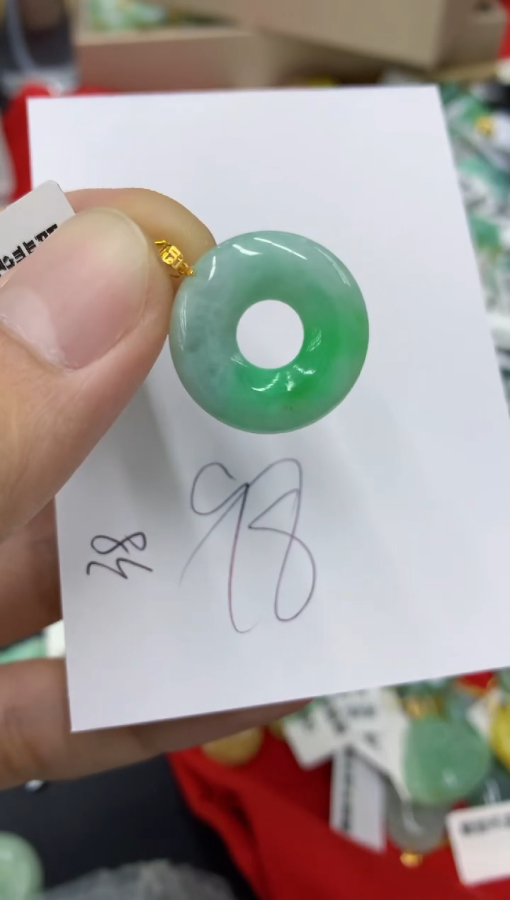 翡翠18K金镶嵌颈饰号链接111111