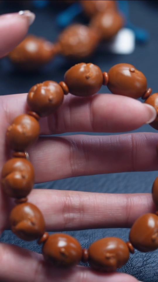 【闪购商品】橄榄核吊坠苏工橄榄核