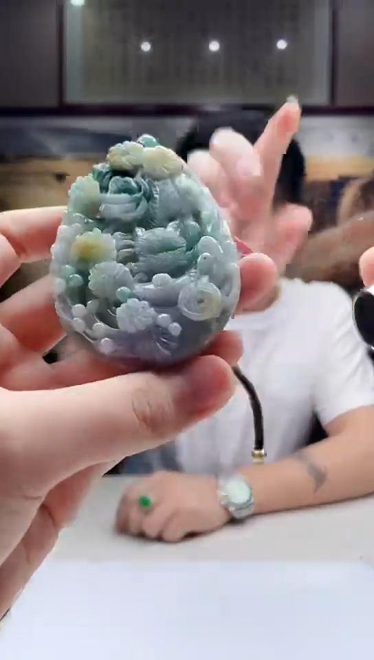翡翠未镶嵌吊坠(不含链)207