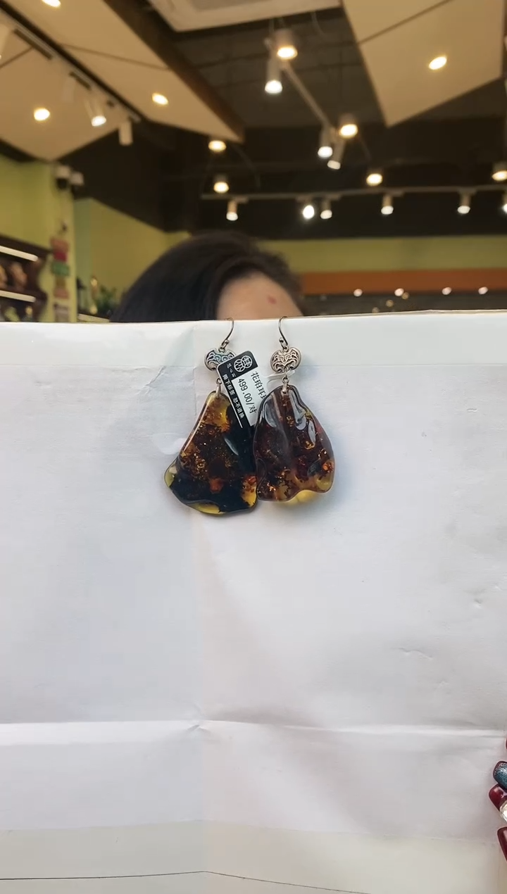 【闪购商品】琥珀耳饰未镶嵌多人