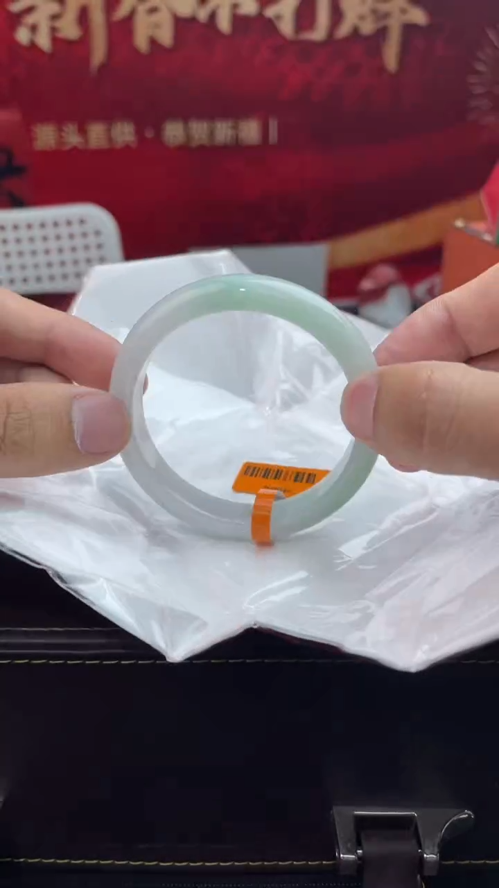 【闪购商品】翡翠手镯未镶嵌35翡翠手镯