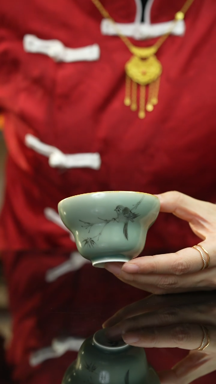 【闪购商品】瓷片内原矿折腰杯手绘花鸟