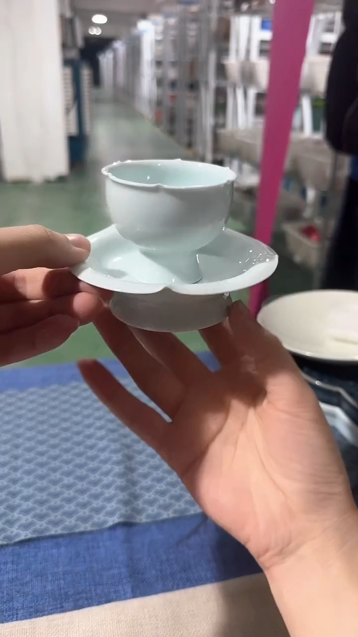 【闪购商品】杯子加碟子一整套