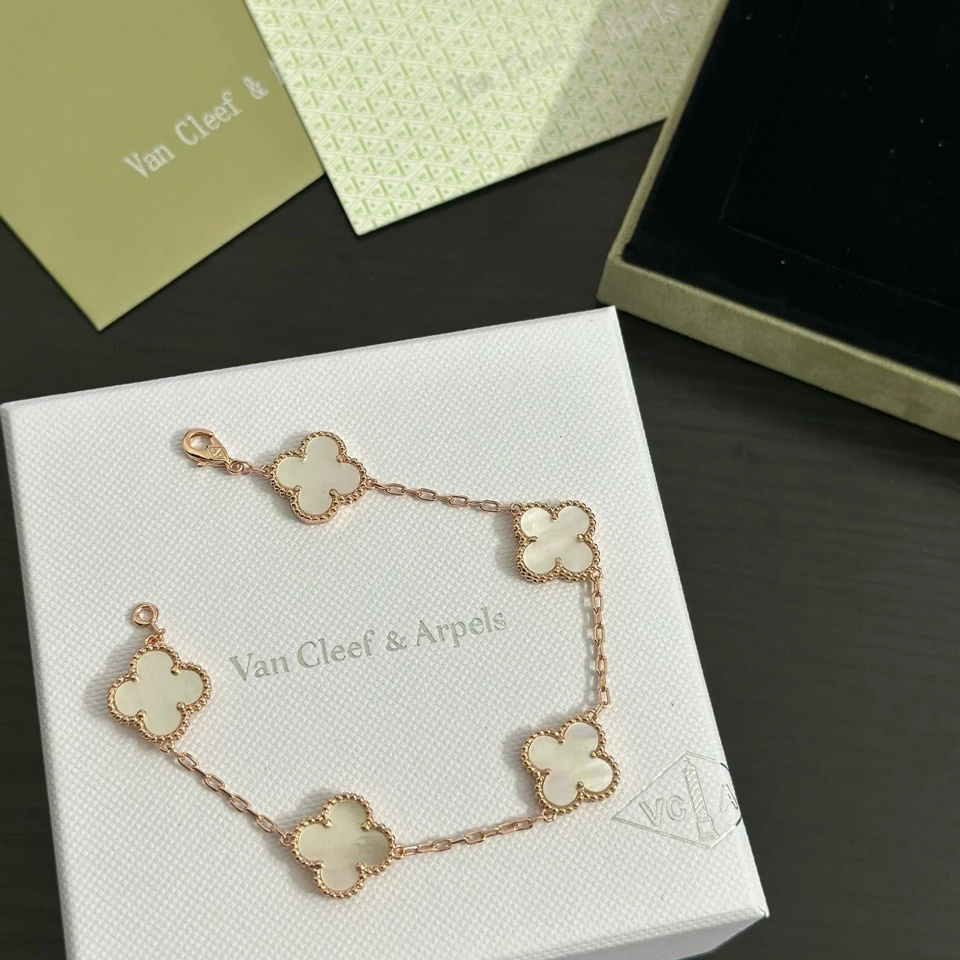 99新 梵克雅宝 【念念特价】中号五花手链 新扣 18K黄金 S-M码 白花