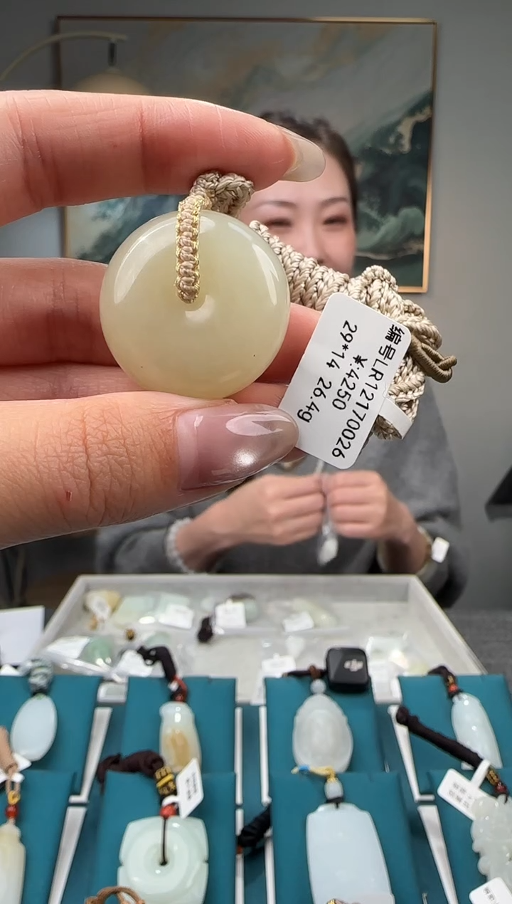 颈饰未镶嵌和田玉LR