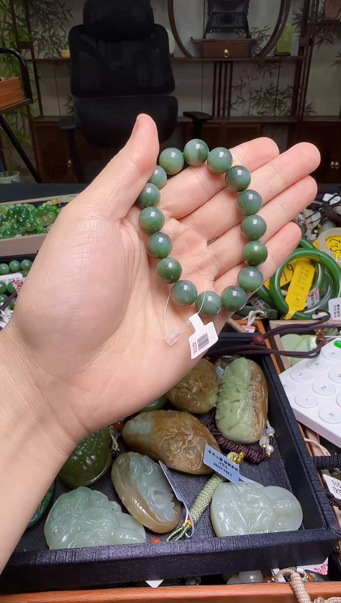 颈饰未镶嵌和田玉1