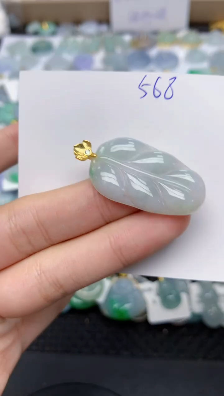 翡翠未镶嵌颈饰天然缅甸A货翡翠