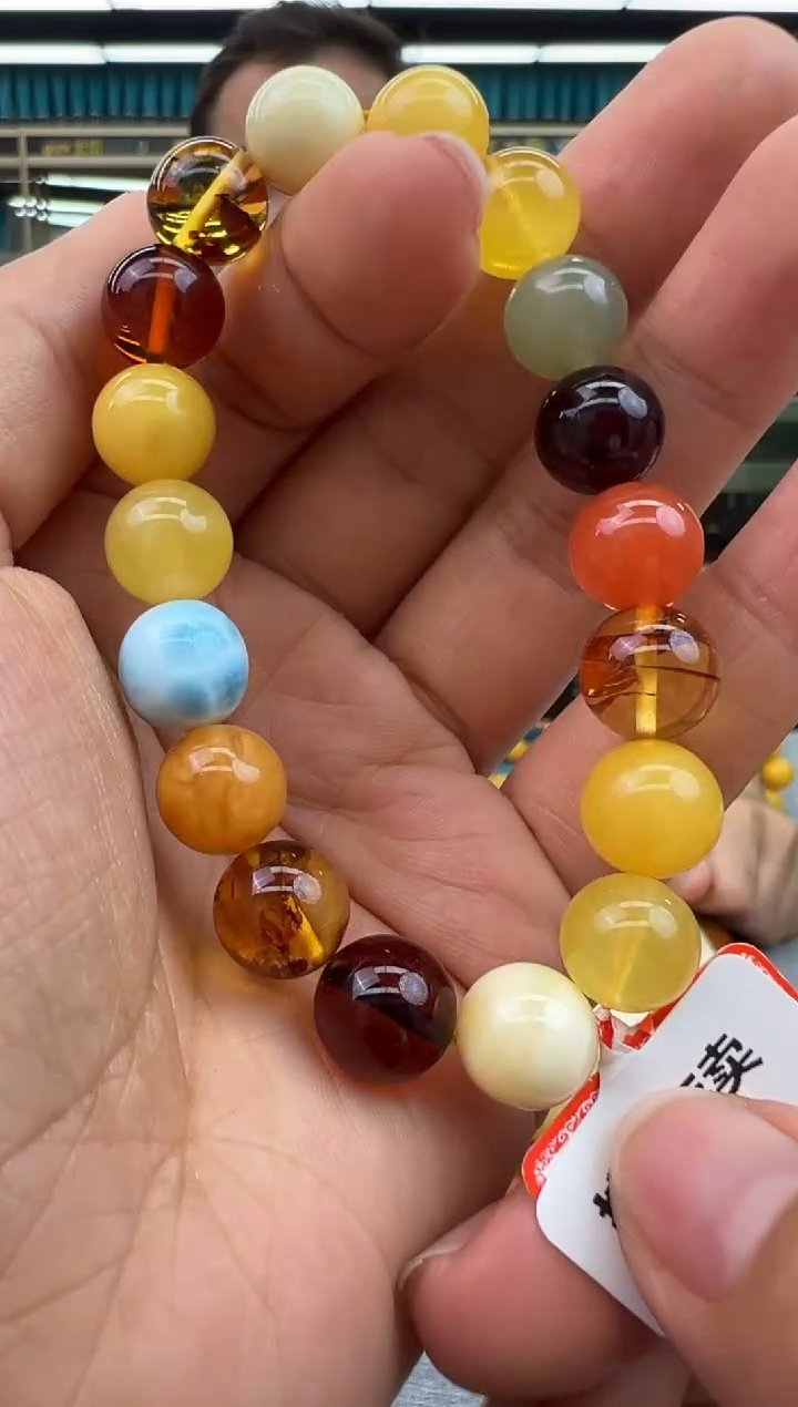 未镶嵌琥珀手链16秒拍号 假一罚三