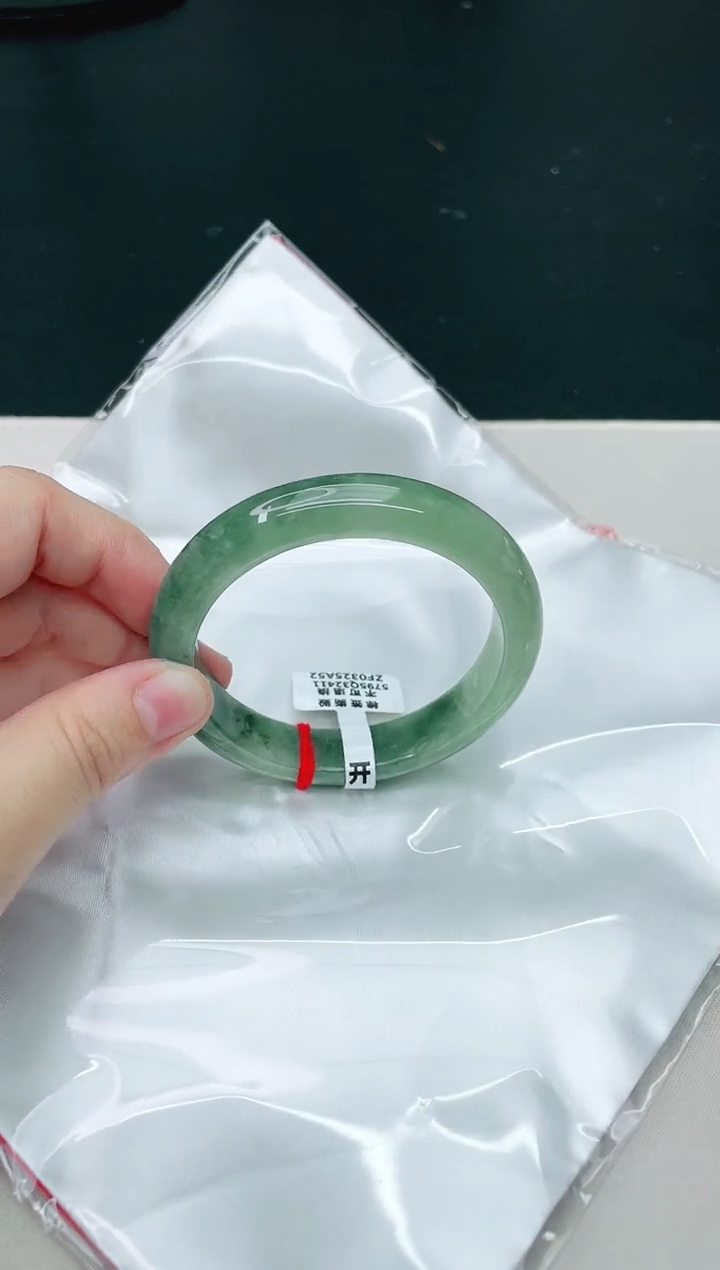 翡翠未镶嵌手镯天然A货翡翠57.6