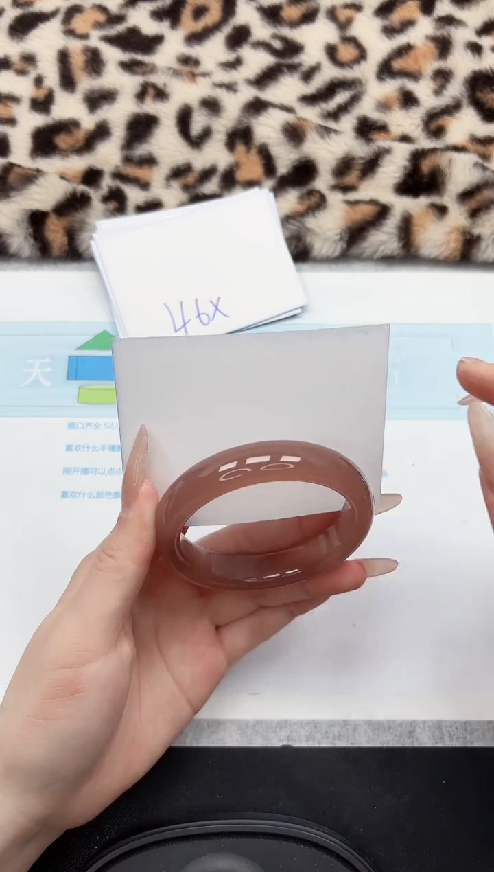 【闪购商品】石英质玉手镯未镶嵌230-56.4