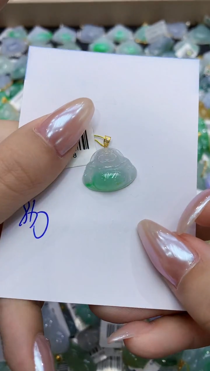翡翠18K金镶嵌颈饰111111111111  