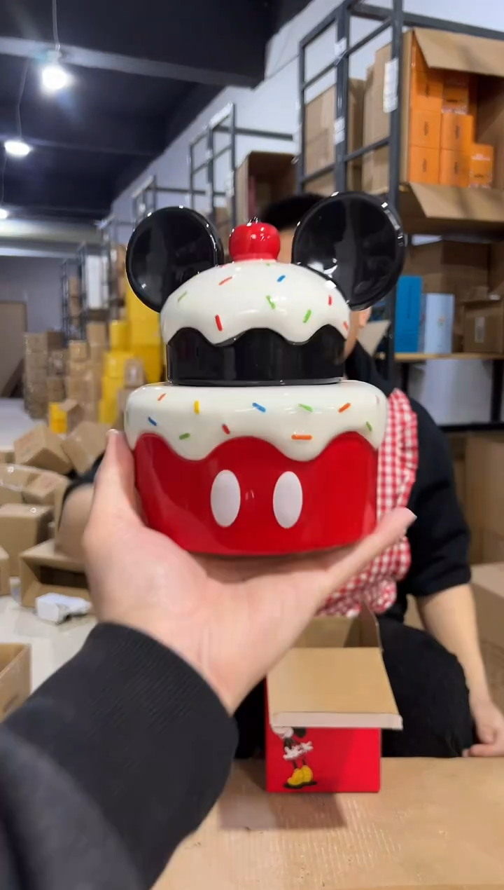 【闪购商品】杯原盒米奇蛋糕罐子