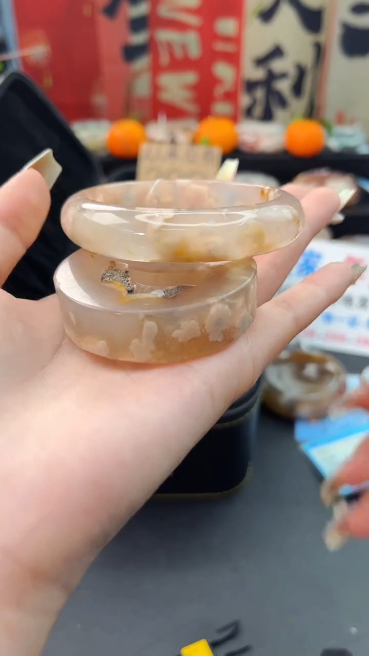 【闪购商品】石英质玉手镯未镶嵌赠送镯心（58圈口）