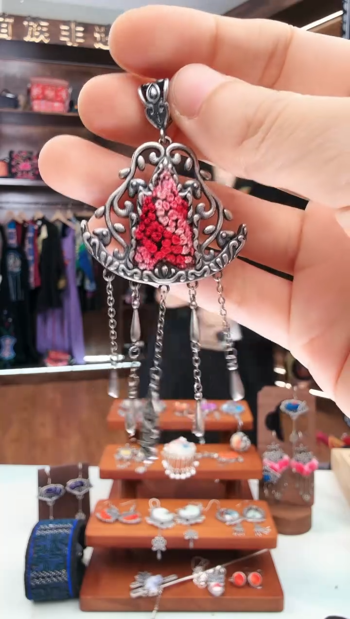 【闪购商品】织绣113蚩梦苗族古绣