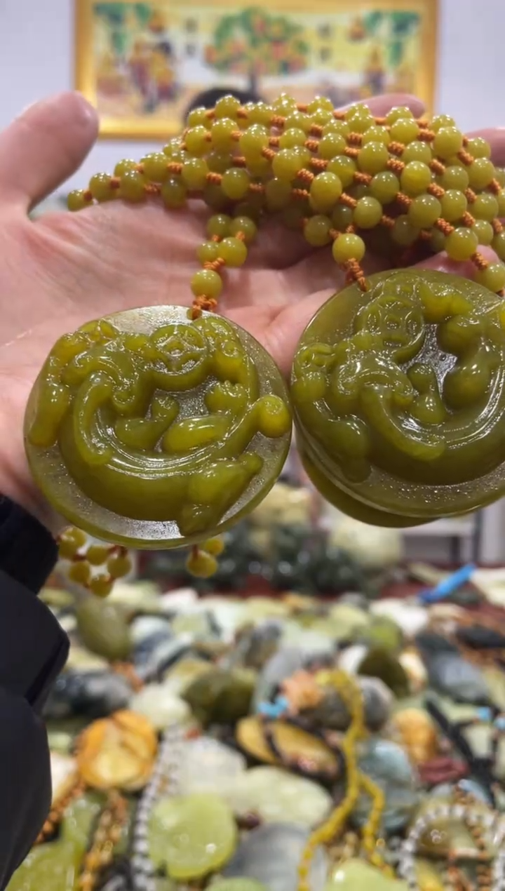 【闪购商品】岫玉吊坠未镶嵌多样性发货其中发一件