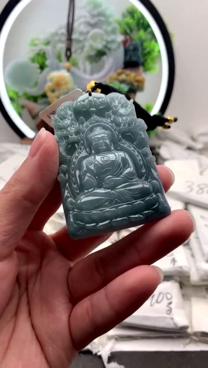 【闪购商品】翡翠颈饰未镶嵌阿弥陀佛