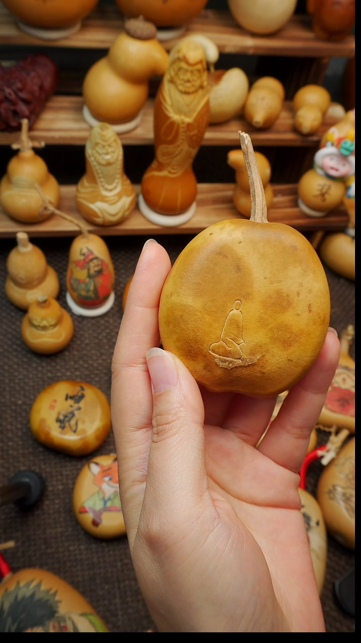 浅**?花皮葫芦雕刻无相佛