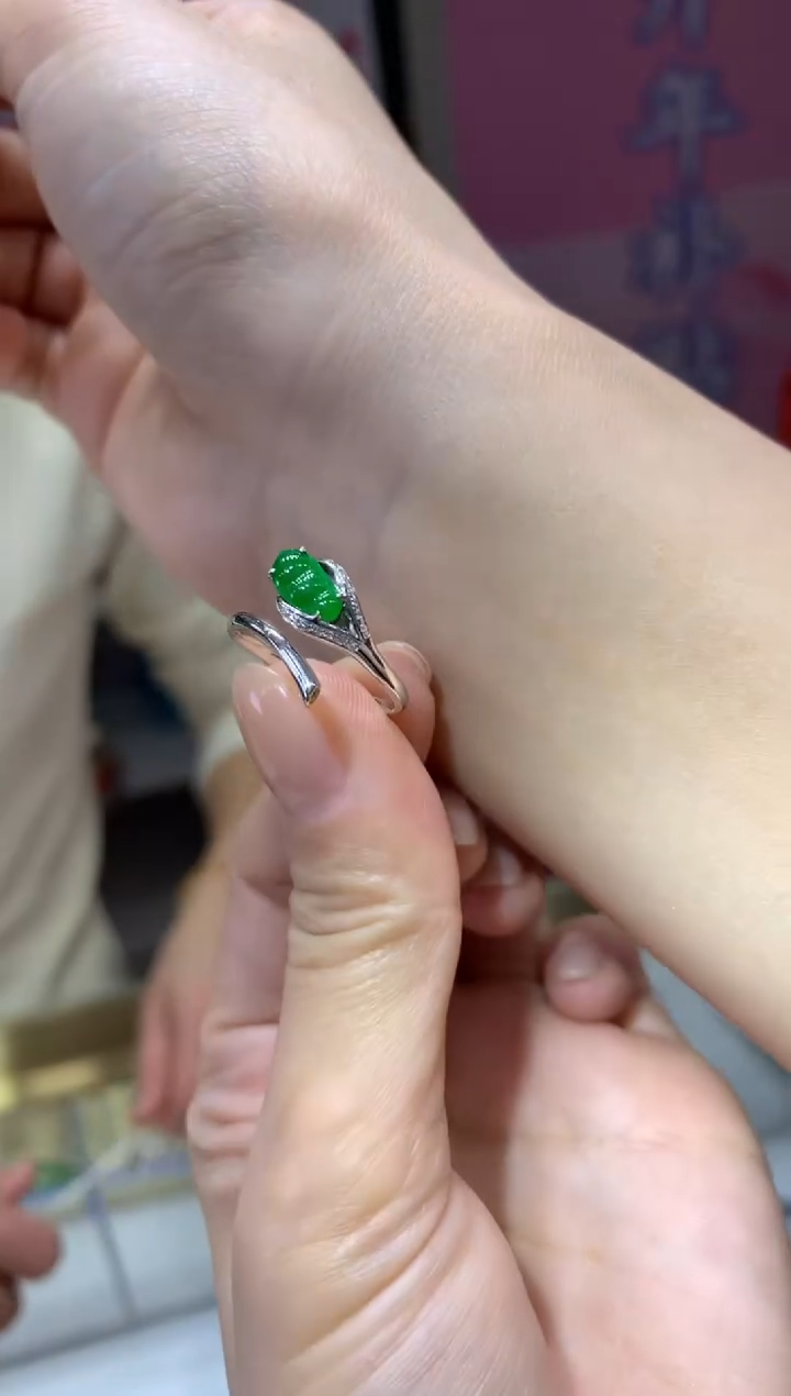 【闪购商品】翡翠戒指18K金镶嵌|不退不换