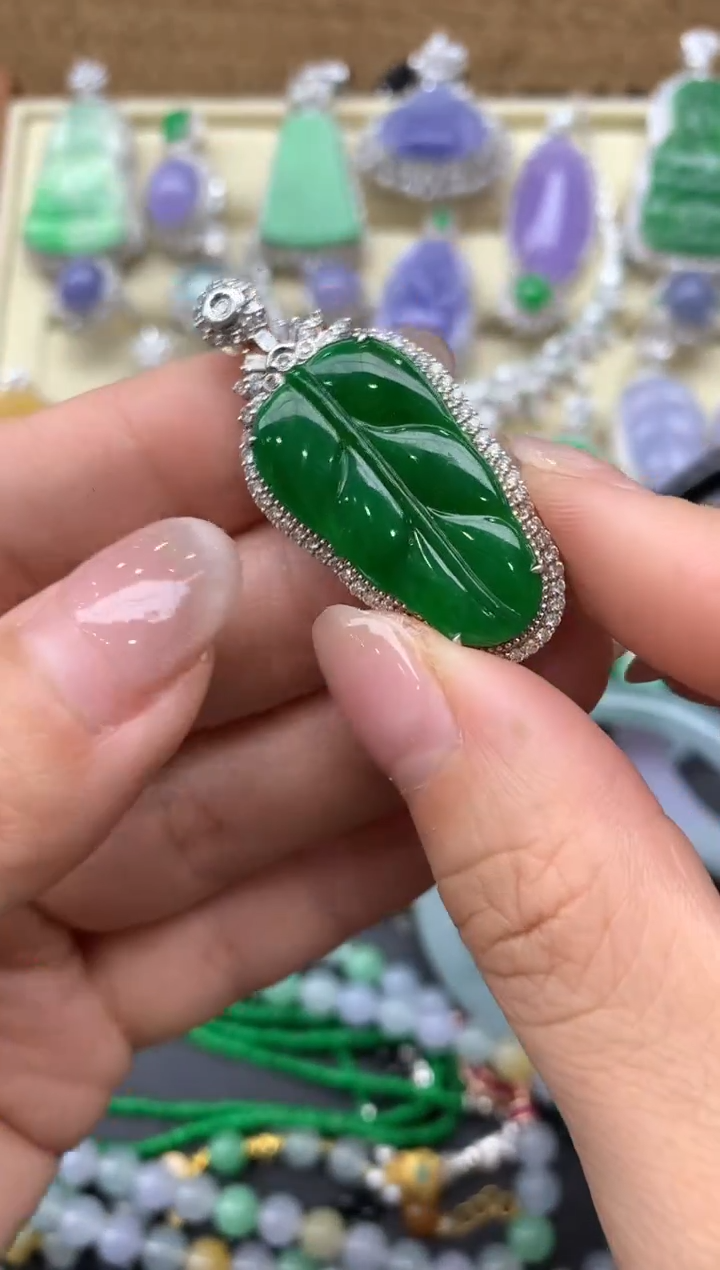 【闪购商品】翡翠颈饰18K金镶嵌242-中国好珍宝