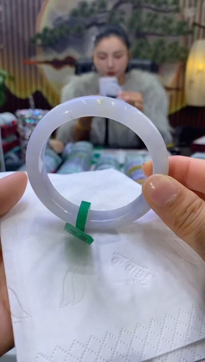 【闪购商品】翡翠手镯未镶嵌多人004481