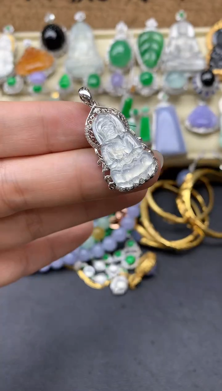 【闪购商品】翡翠颈饰18K金镶嵌333-中国好珍宝