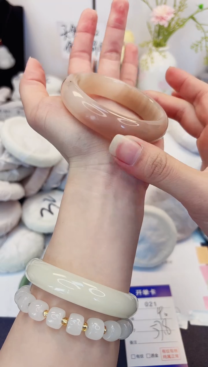 【闪购商品】石英质玉手镯未镶嵌21-财气镯-圈口57