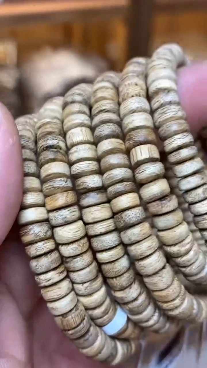 沉香手串 达拉干随型单圈片片珠多样性发其一