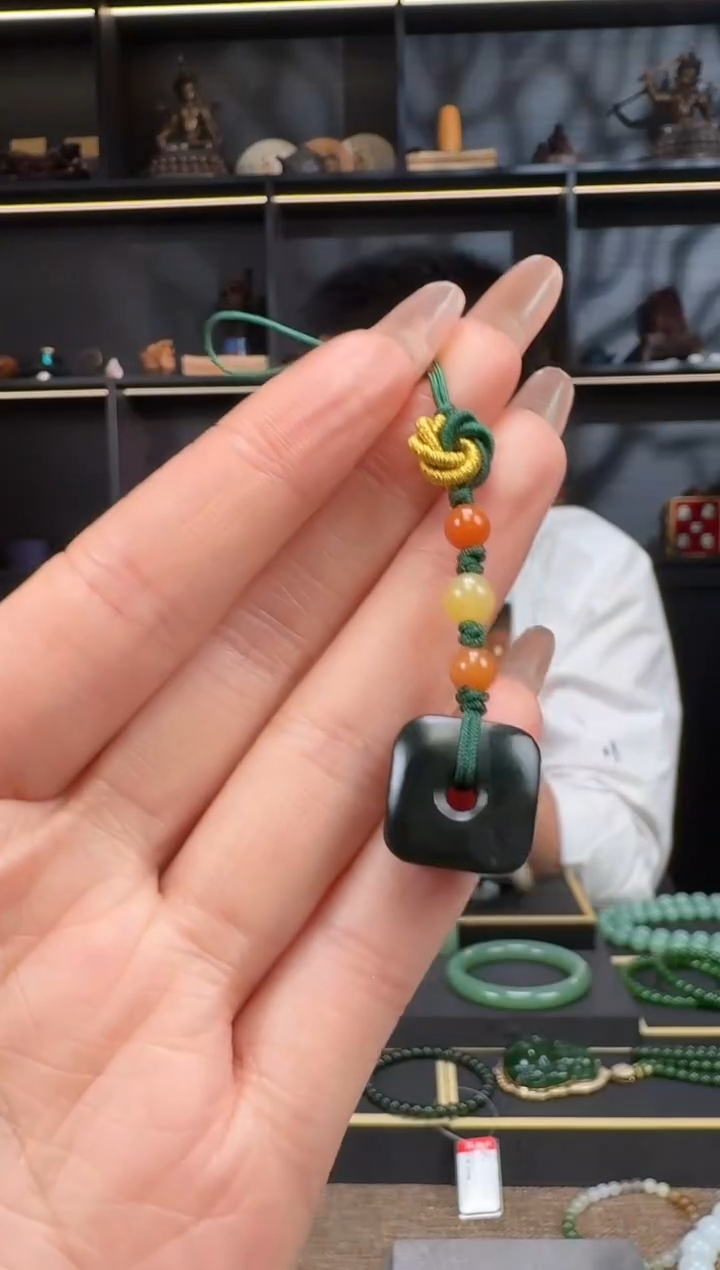 【闪购商品】和田玉1未镶嵌黑青扣子