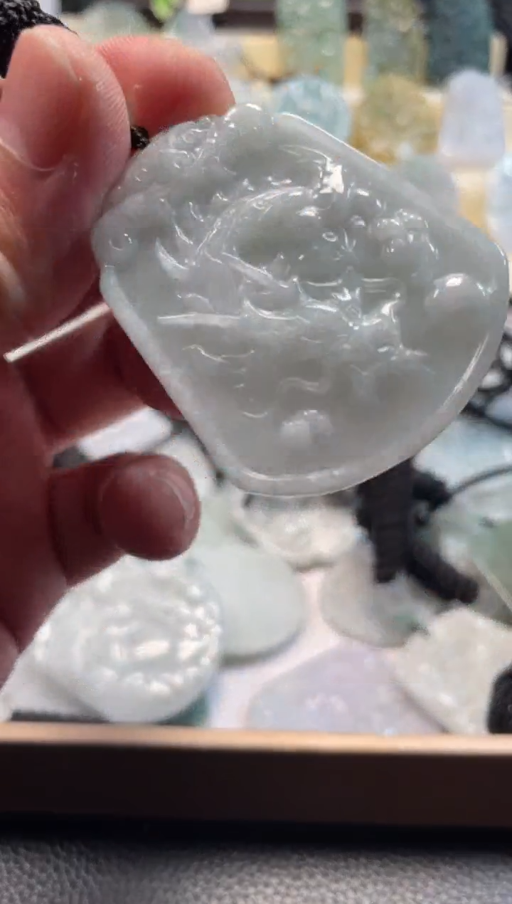 颈饰未镶嵌翡翠12/18/037