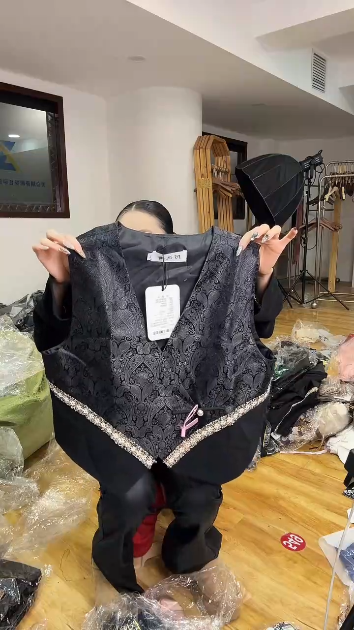 L码       120斤  马甲