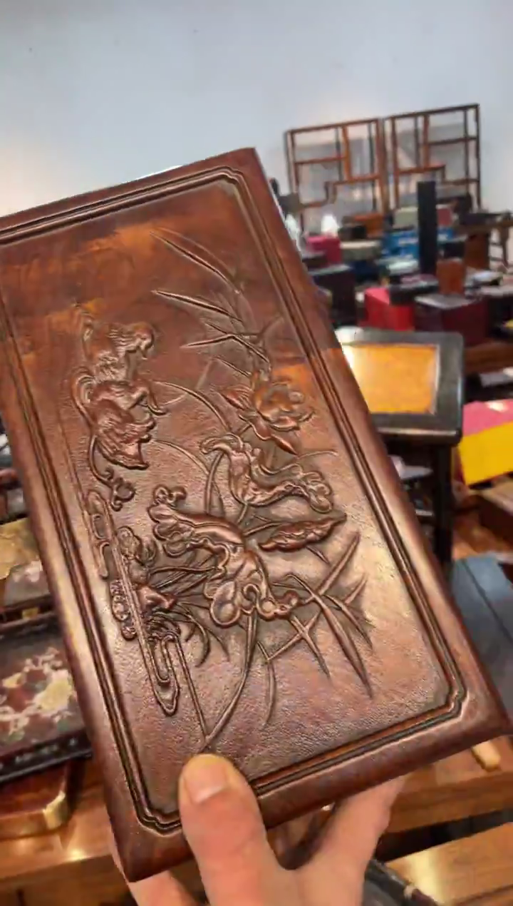 【闪购商品】木花梨木雕刻侧翻盒