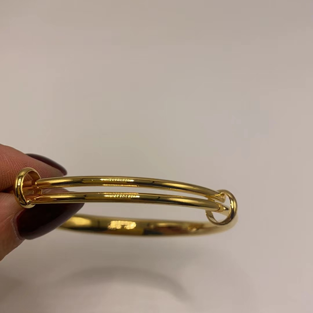 精选轻奢手镯b180