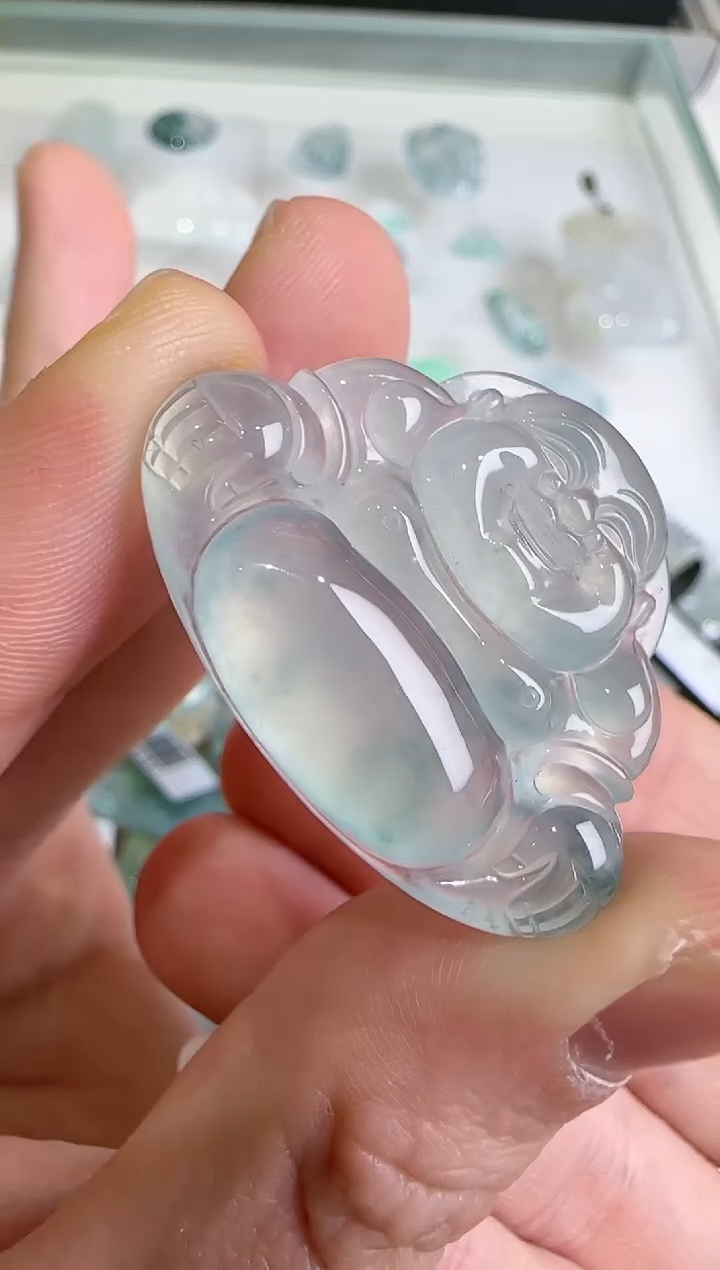 【闪购商品】翡翠吊坠(不含链)未镶嵌··