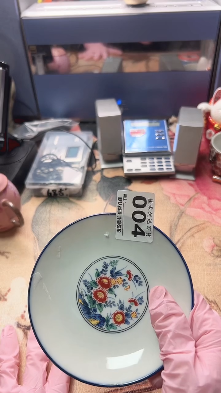 手工艺品琉璃刘*刘蓝色图案造型瓷器