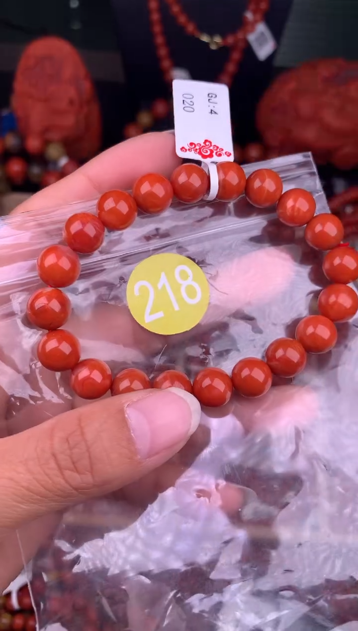 南红玛瑙未镶嵌珠宝奇石218-9