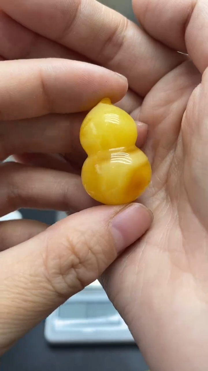 琥珀未镶嵌珠宝奇石1285