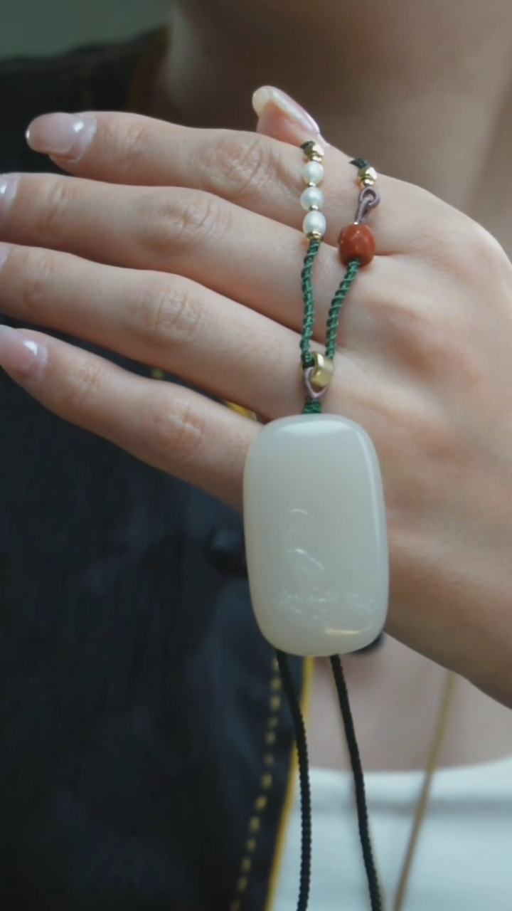 【闪购商品】和田玉吊坠未镶嵌E34