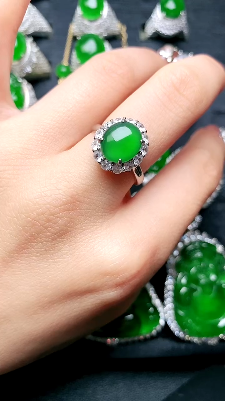 【闪购商品】翡翠戒指银S925镶嵌蛋面女戒