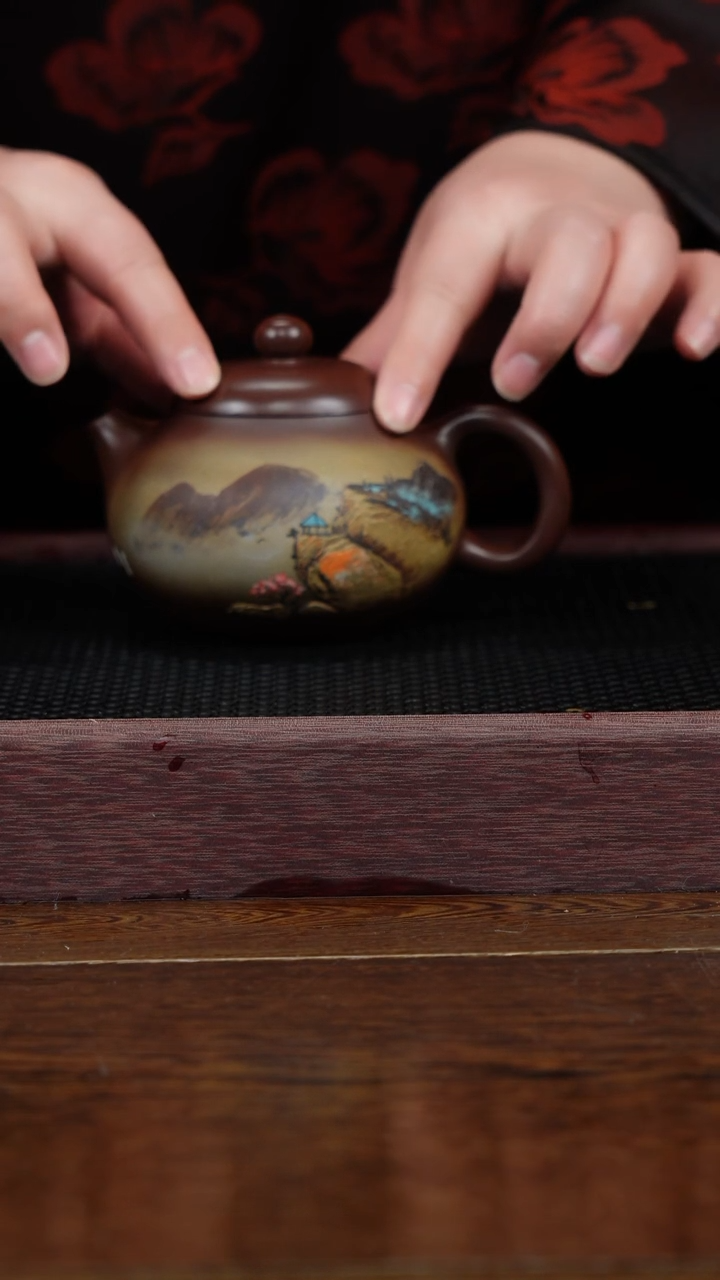 【闪购商品】紫砂茶杯非遗茶器-山水文旦壶