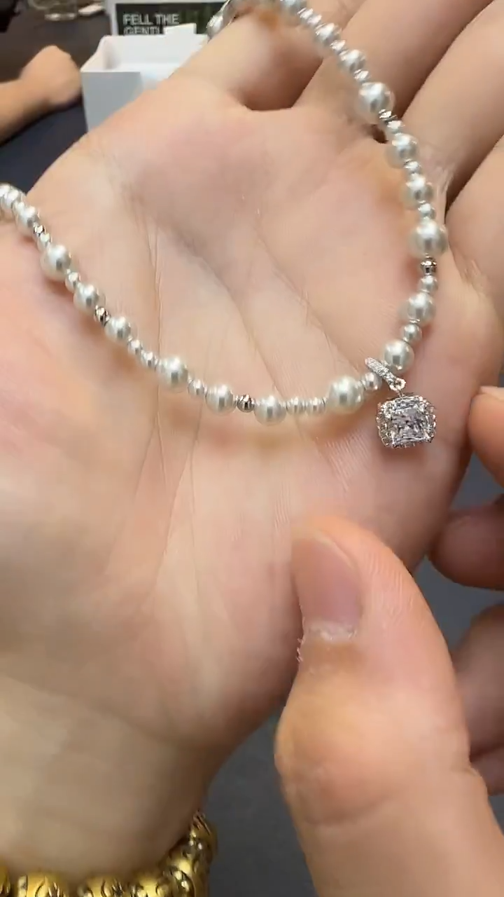 瓷片新号首播，只为数据@@CC1174