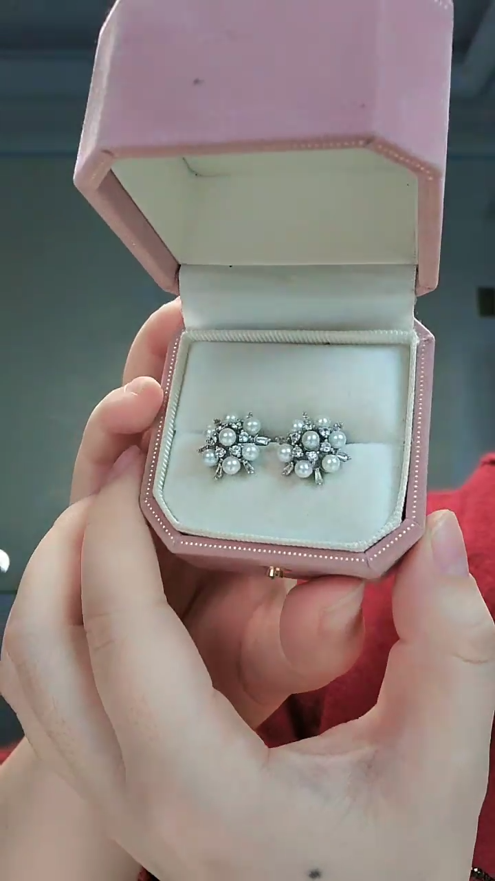 【闪购商品】淡水珍珠耳饰银S925镶嵌雪花耳钉