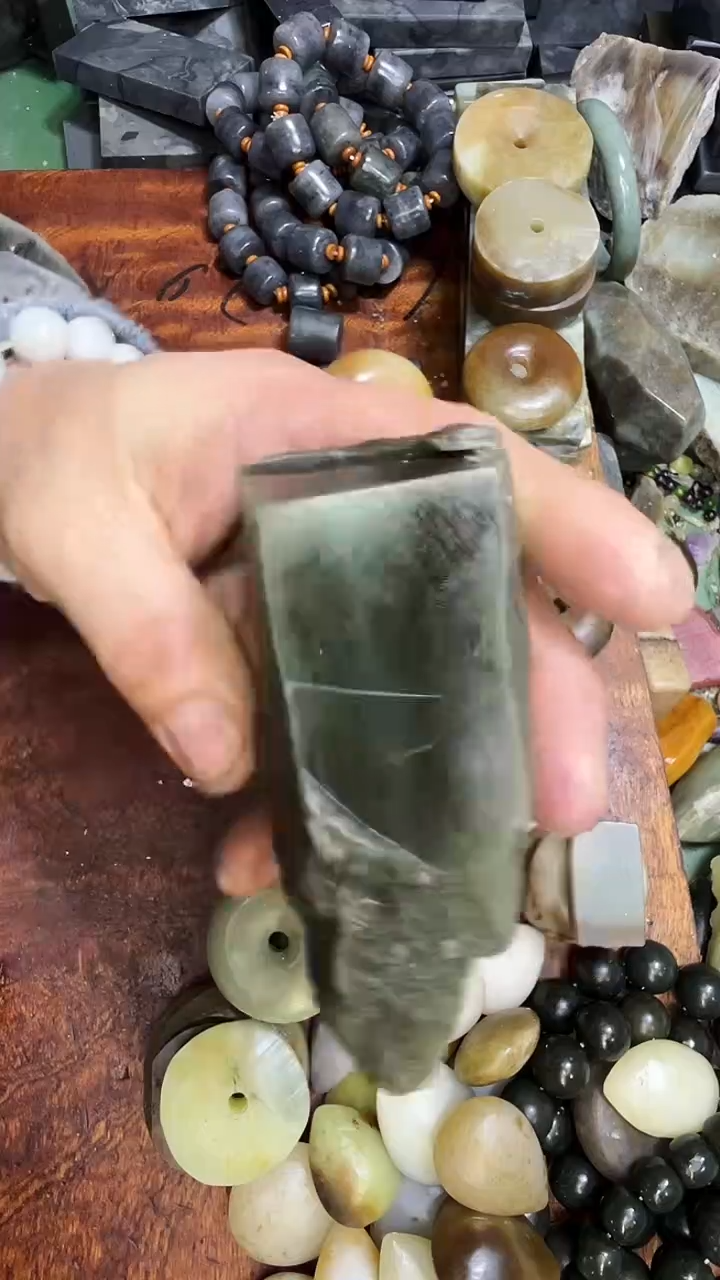 未镶嵌和田玉珠宝半成品1