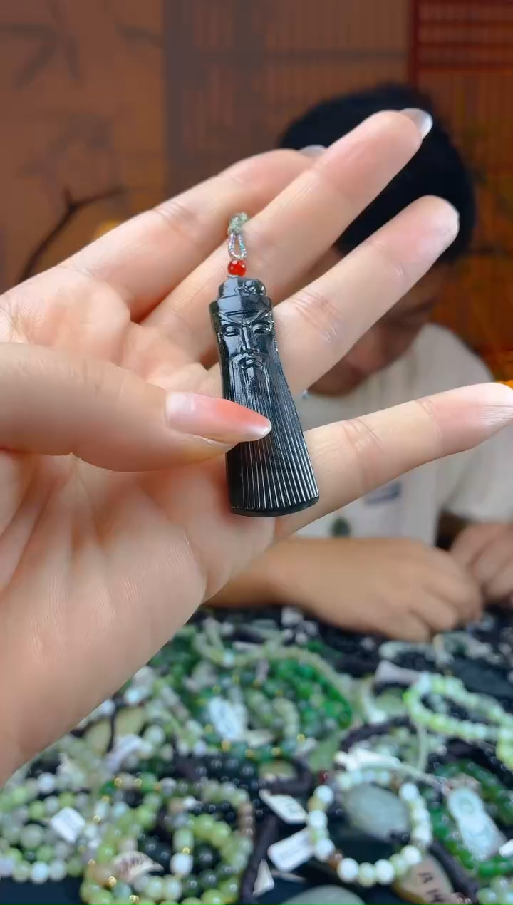 和田玉未镶嵌颈饰多样性发货，拍一发一