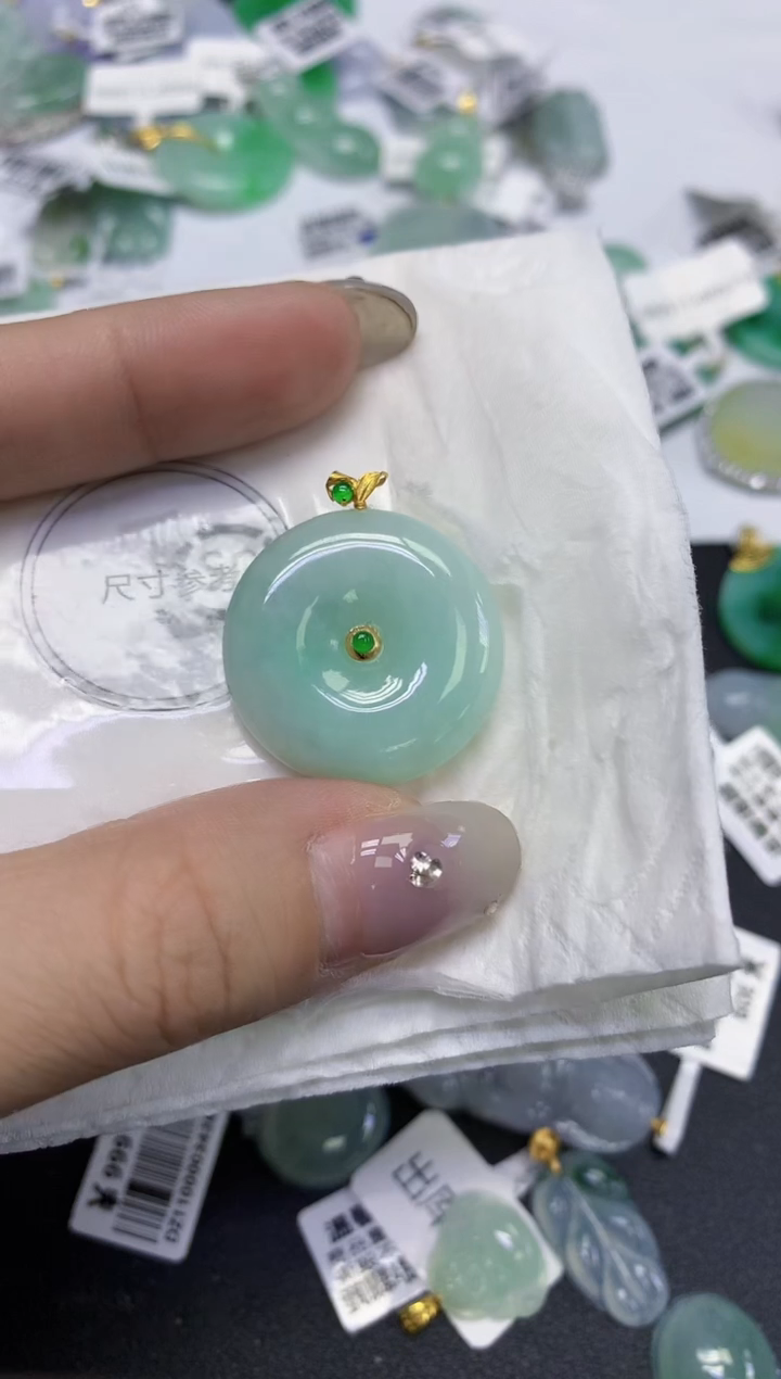 颈饰18K金镶嵌翡翠天然缅甸翡翠A货百元以上9元证书费自理