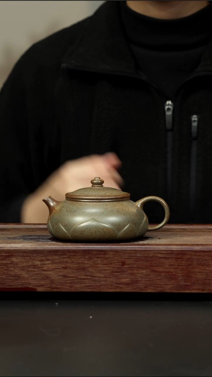 茶壶紫砂蟹壳青柴烧 寒江