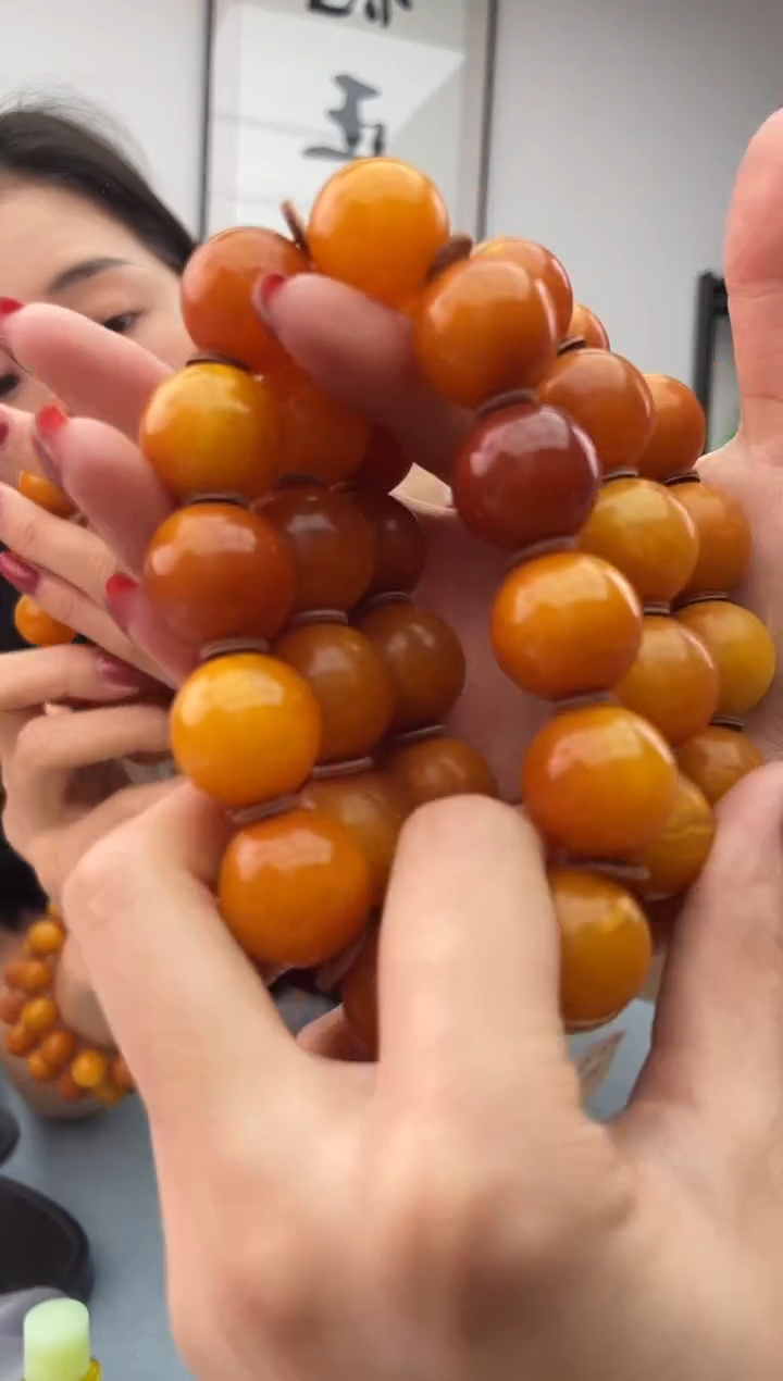 未镶嵌蜜蜡珠宝奇石假一罚十，047.18+微瑕多样性发一件